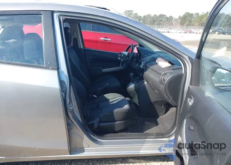 2013 Mazda Mazda2 Sport из США, поврежденный, VIN JM1DE1KY1D0170627